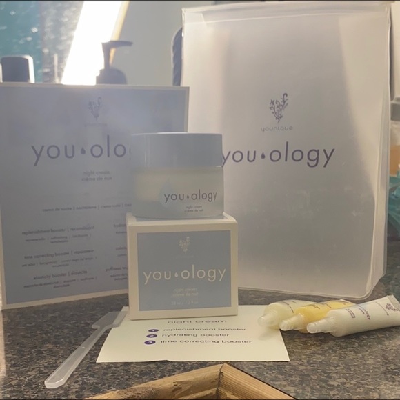 🎀 HOST PICKED!! 🎀 - Picture 5 of 5